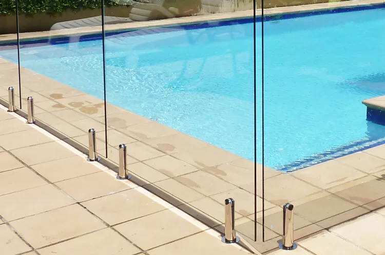 Pool Glass Clamp 5