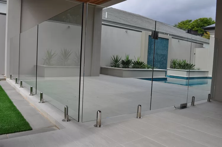 Pool Glass Clamp 6