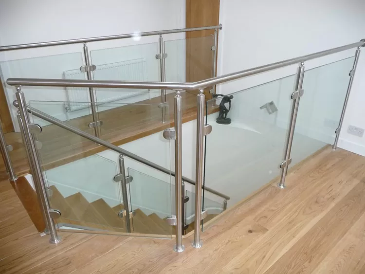 Posts For Glass Balustrade 7